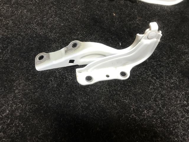 L Bonnet Hinge 