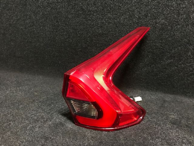 R Tail Light