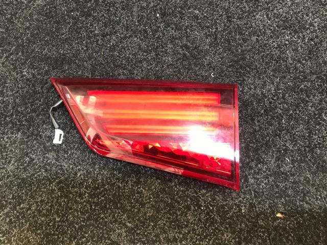 R Tailgate Light