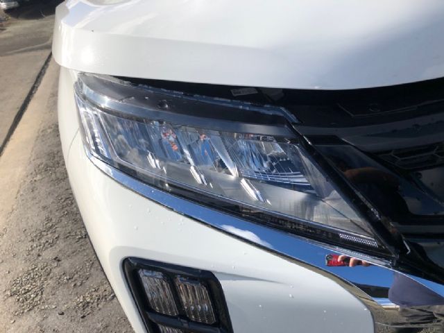 R Headlight