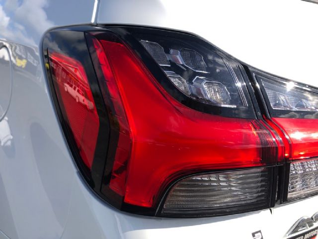 L Tail Light