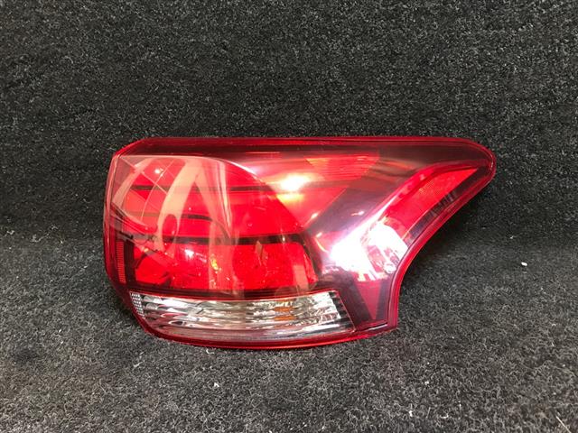 R Tail Light (led)