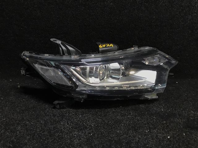 R Headlight (led)