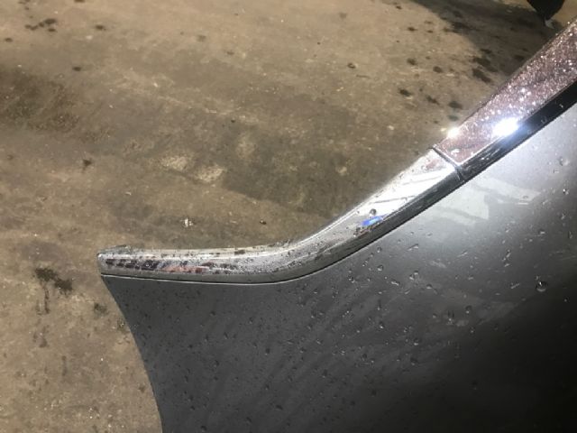 Rh Front Bumper Garnish Upper