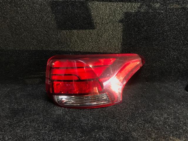 R Tail Light (led)