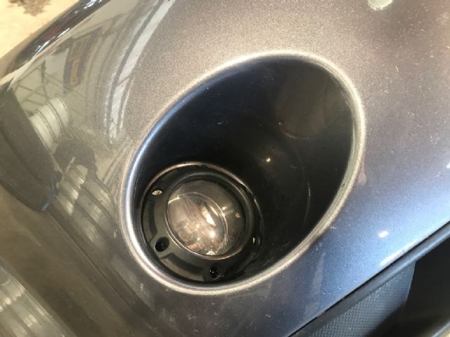 R Spotlight Bezel