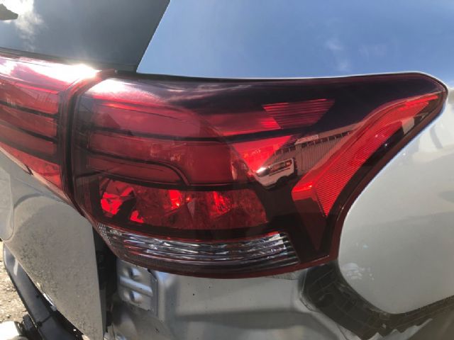 R Tail Light (led)