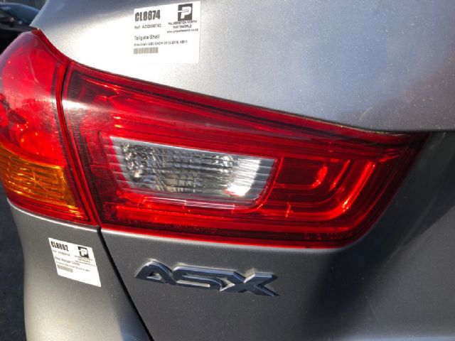 L Tailgate Light