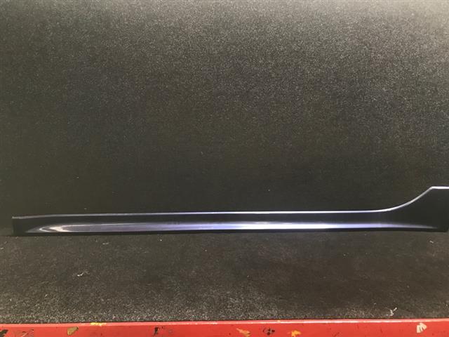 L Side Skirt