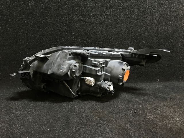 R Headlight (hid)