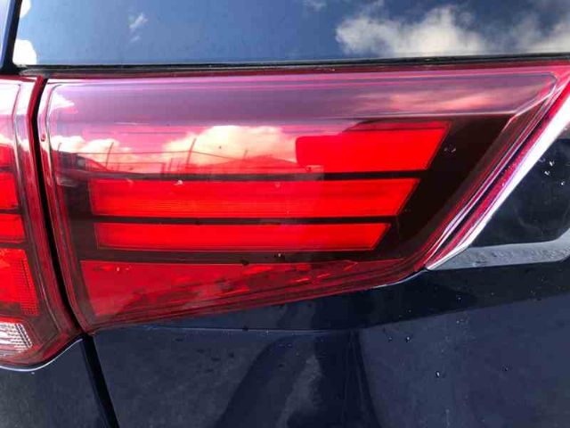 L Tailgate Light