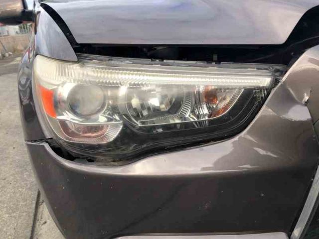 R Headlight (hid)