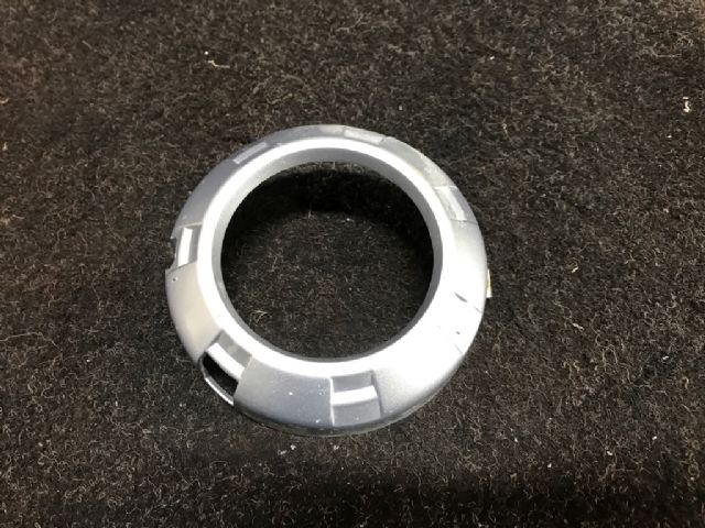 R Spotlight Bezel