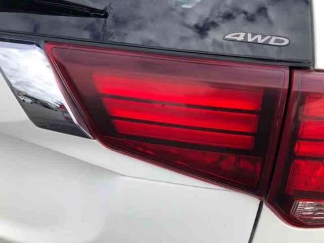 R Tailgate Light