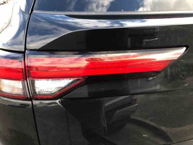 L Tailgate Light
