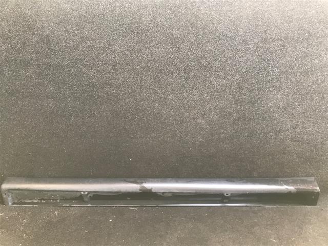 L Side Skirt