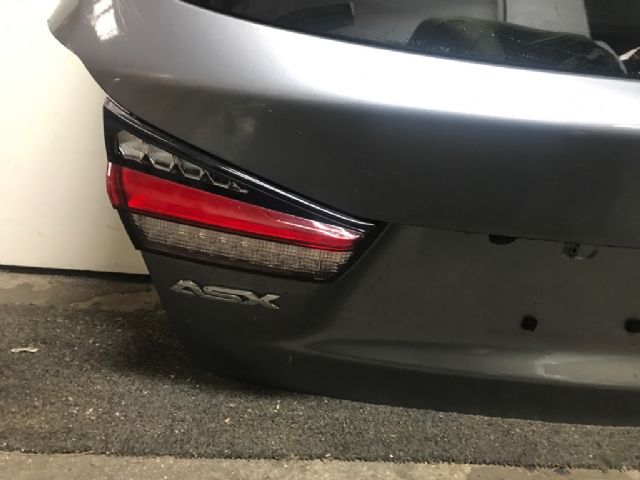 L Tailgate Light