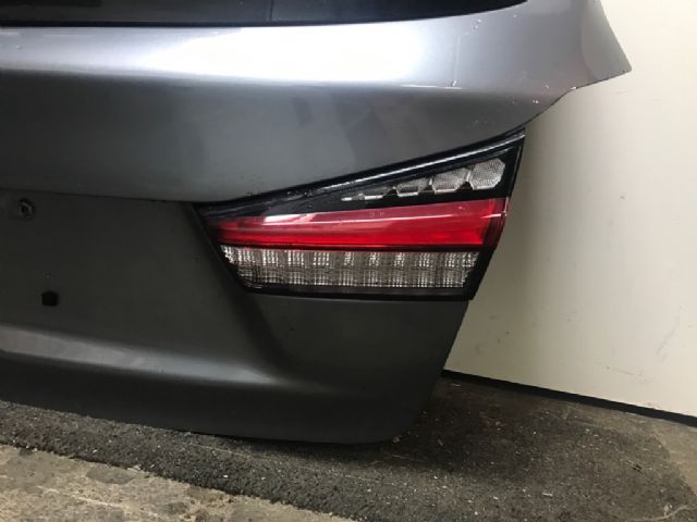 R Tailgate Light