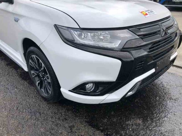 Rh Front Bumper Garnish Lower