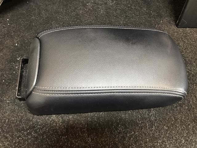 Centre Console Lid Only