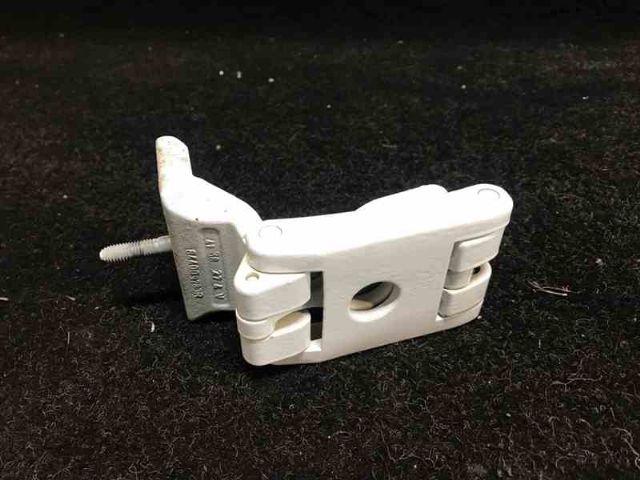 R Upper Tailgate Hinge