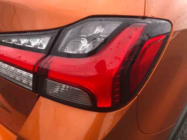 R Tail Light (led)