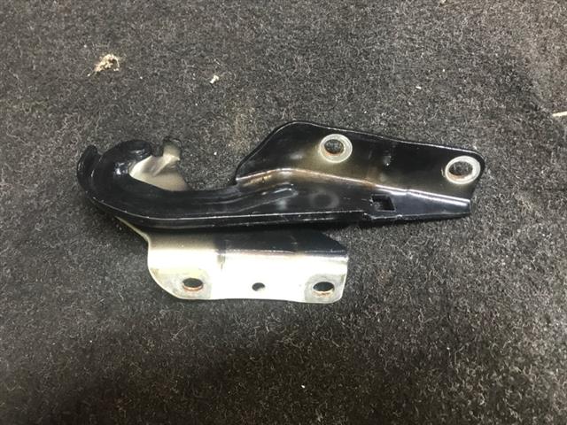 L Bonnet Hinge