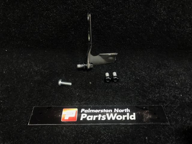 L Lower Tailgate Hinge