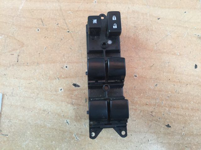 Window Master Switch