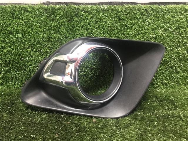 R Spotlight Bezel