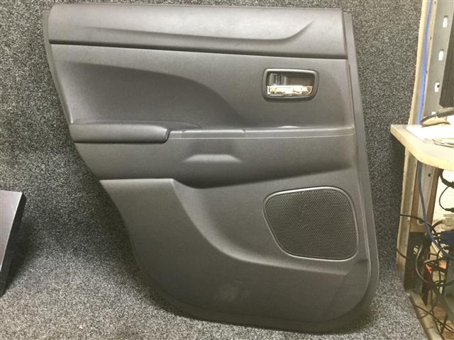 Lr Door Trim Elec