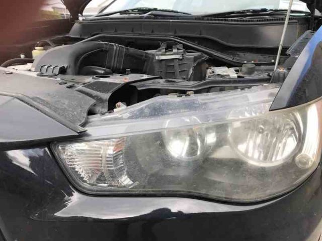 L Headlight (halogen)