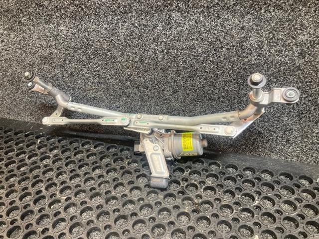 Front Wiper Rack Assy