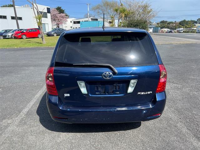 Toyota Corolla - ZZE120 Fielder 2001-2006