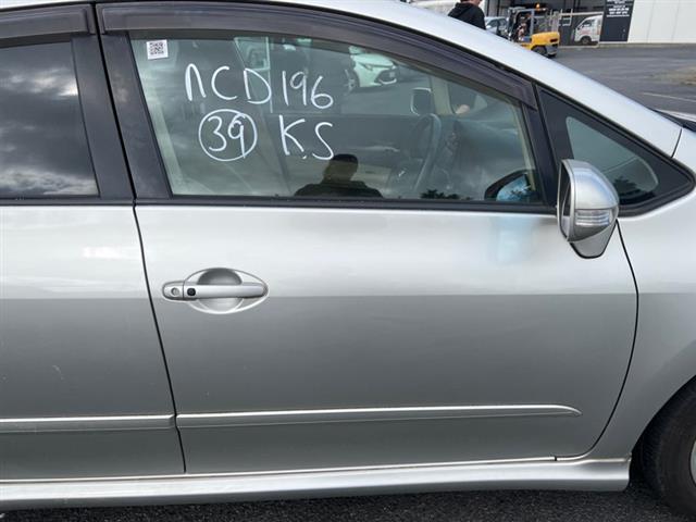 Toyota Blade - AZE156 2007-2012