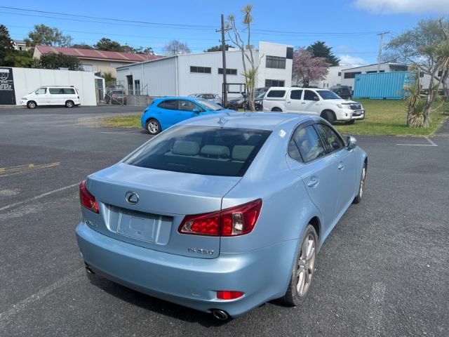 Lexus IS250 - GSE20 05-13