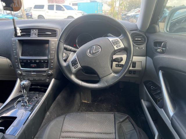 Lexus IS250 - GSE20 05-13