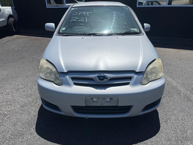 Toyota Runx - NZE121