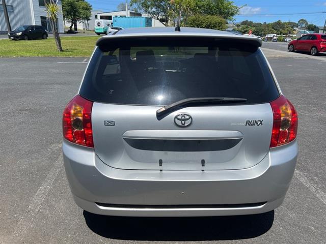 Toyota Runx - NZE121