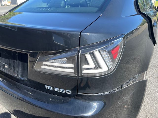 Lexus IS250 - GSE20 05-13