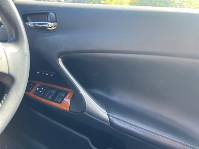 Lexus IS250 - GSE20 05-13