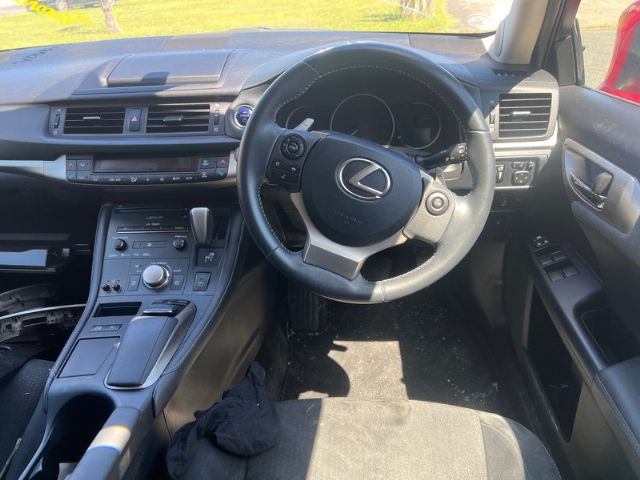 Lexus CT200H - ZWA10