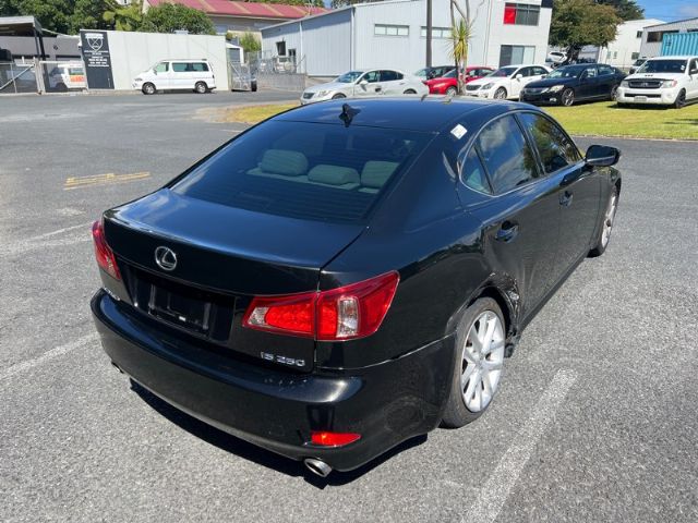 Lexus IS250 - GSE20 05-13