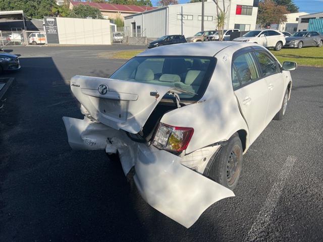 Toyota Corolla - NZE141