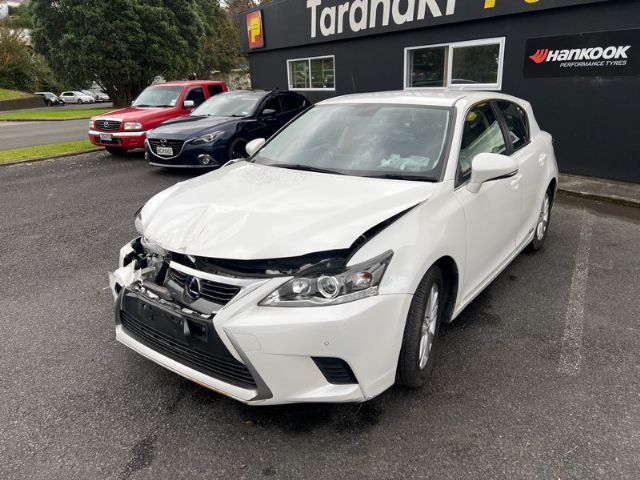 Lexus CT200H - ZWA10