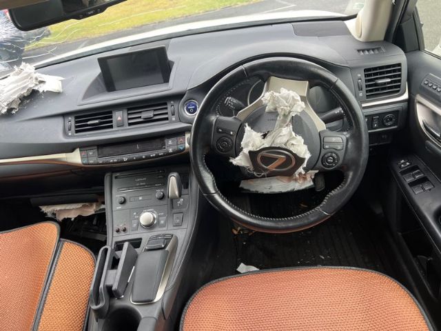 Lexus CT200H - ZWA10