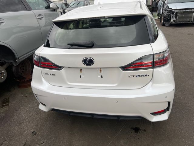 Lexus CT200H - ZWA10