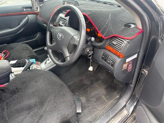 Toyota Avensis - AZT250 2004-2008