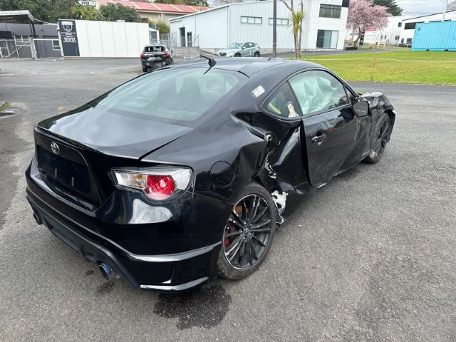 Toyota 86 - ZN6 12-