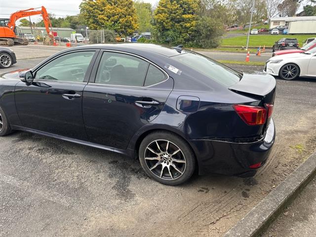 Lexus IS250 - GSE20 05-13